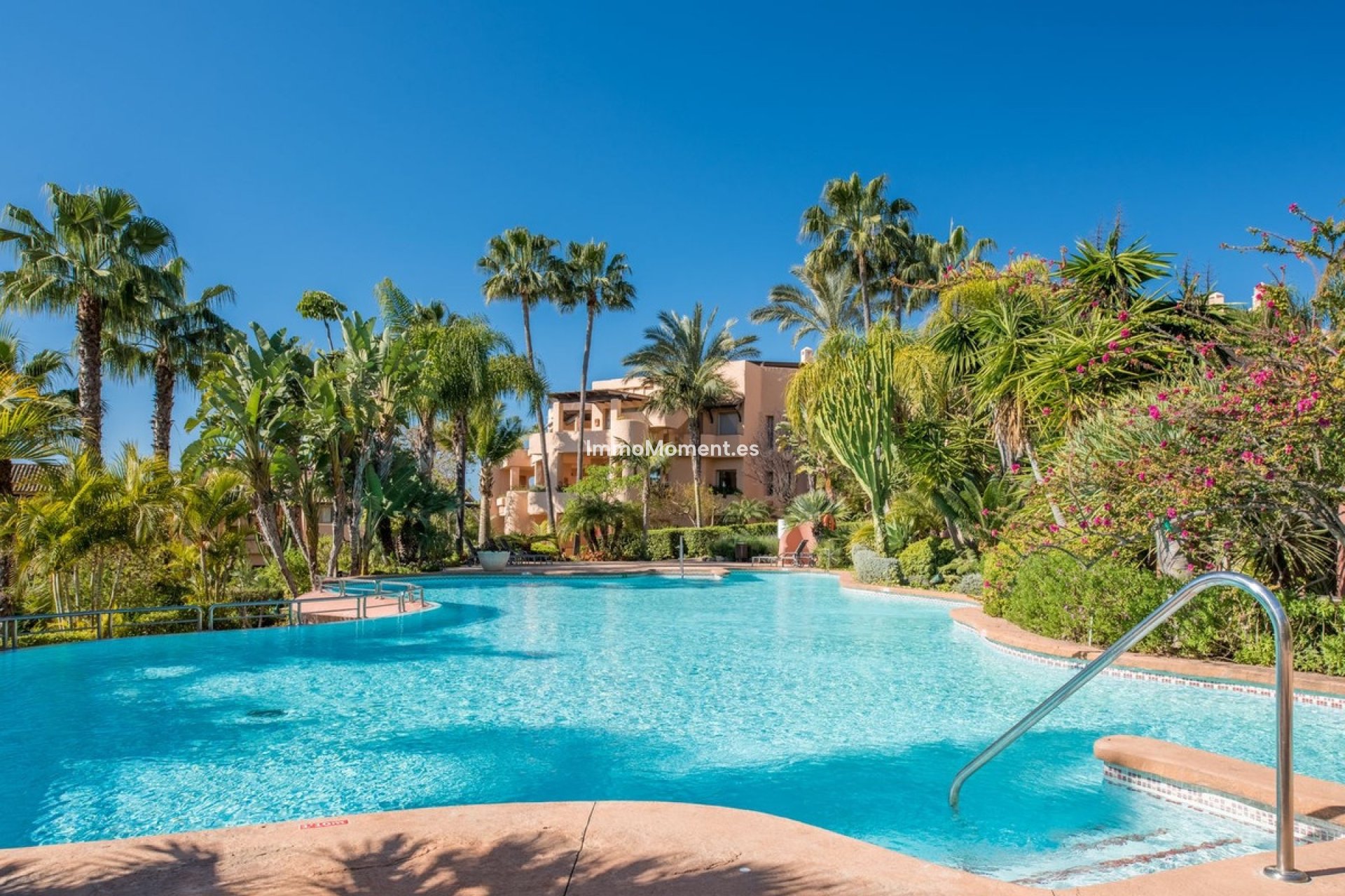 Resale - Apartment - Marbella - Sierra Blanca