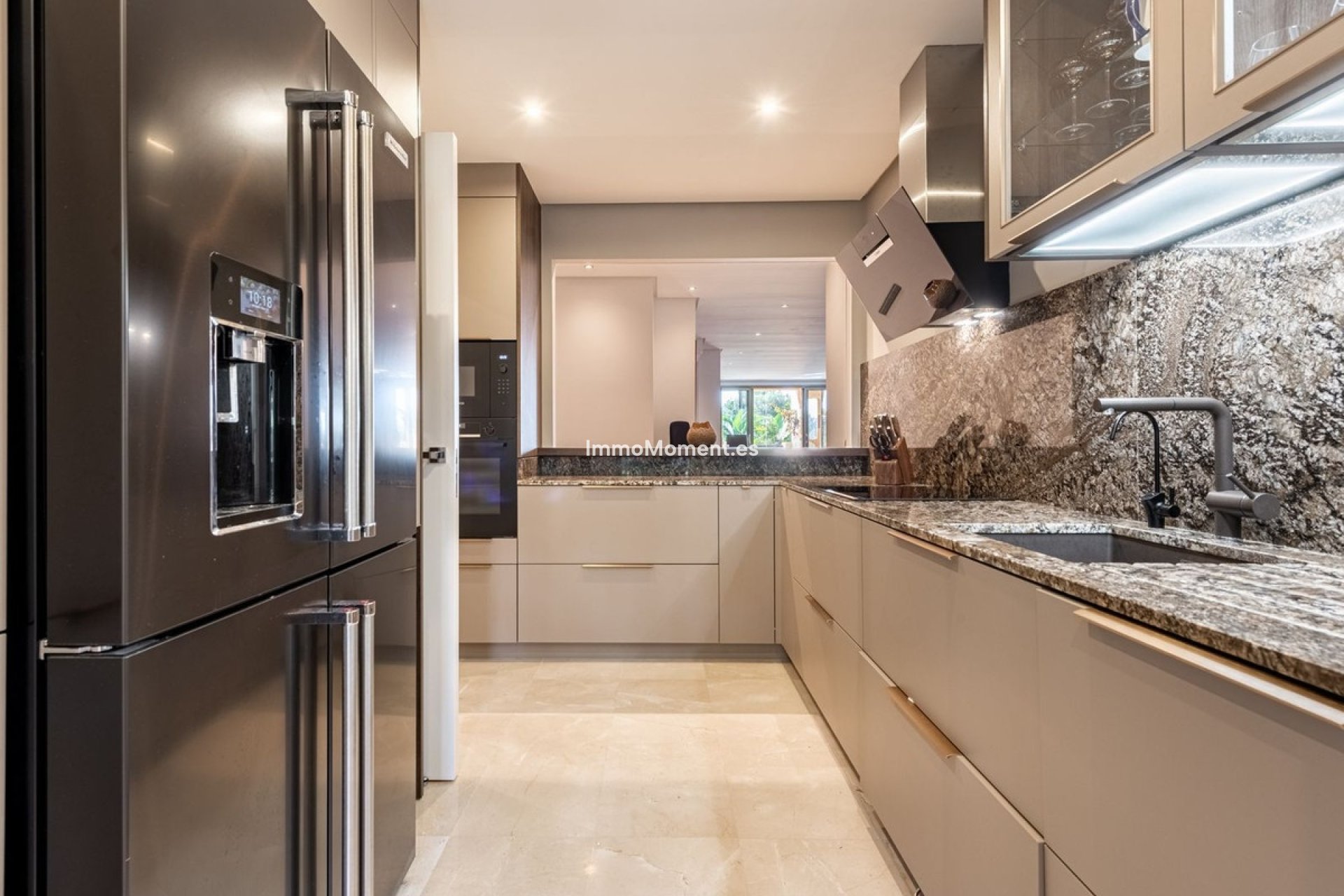 Resale - Apartment - Marbella - Sierra Blanca