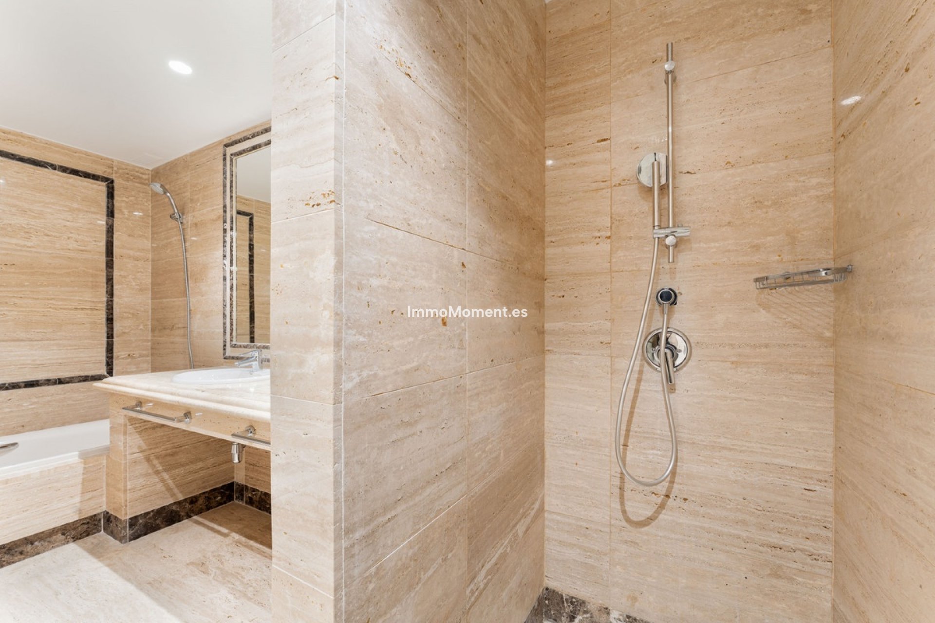 Resale - Apartment - Marbella - Sierra Blanca