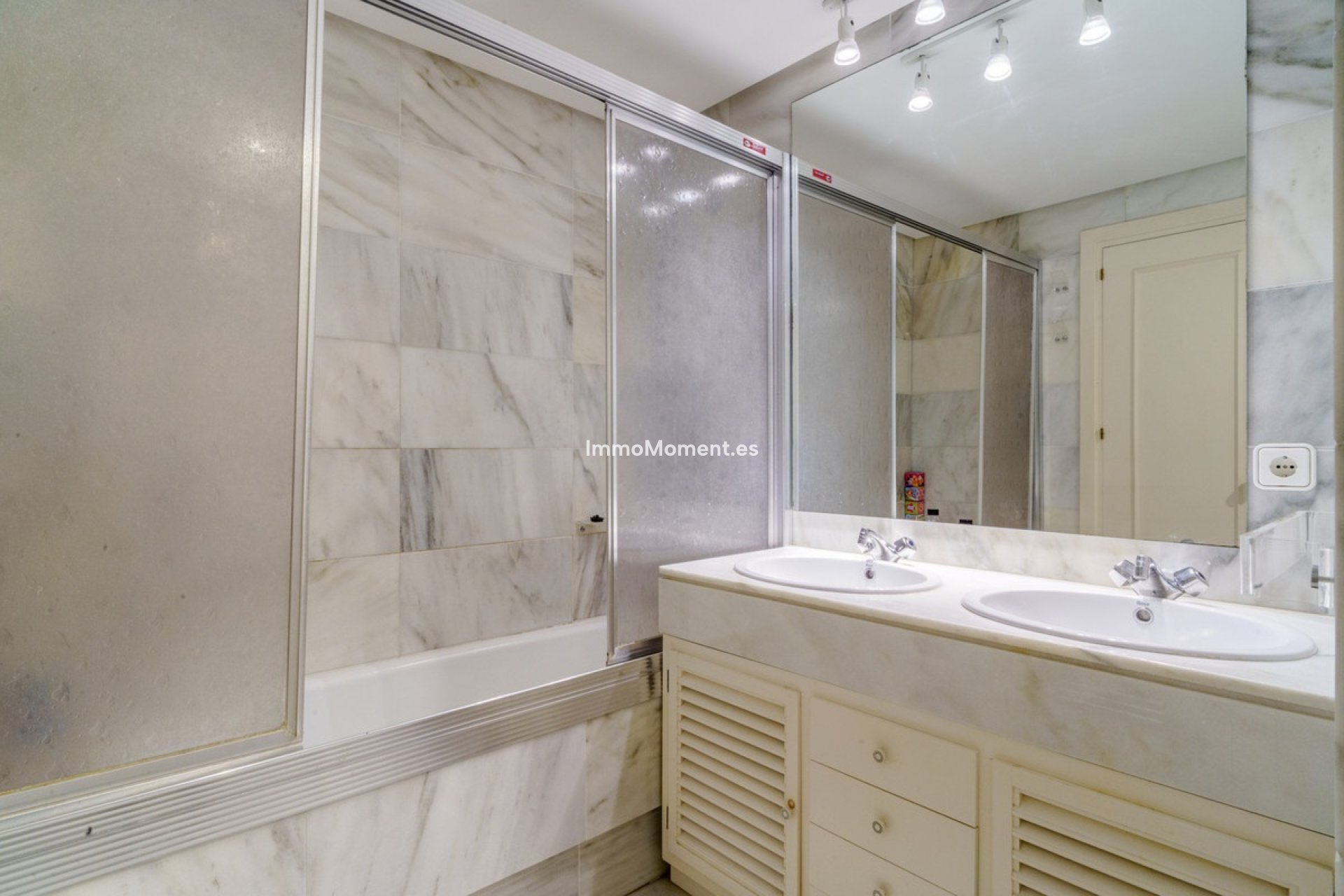 Resale - Apartment - Marbella - Torre Real