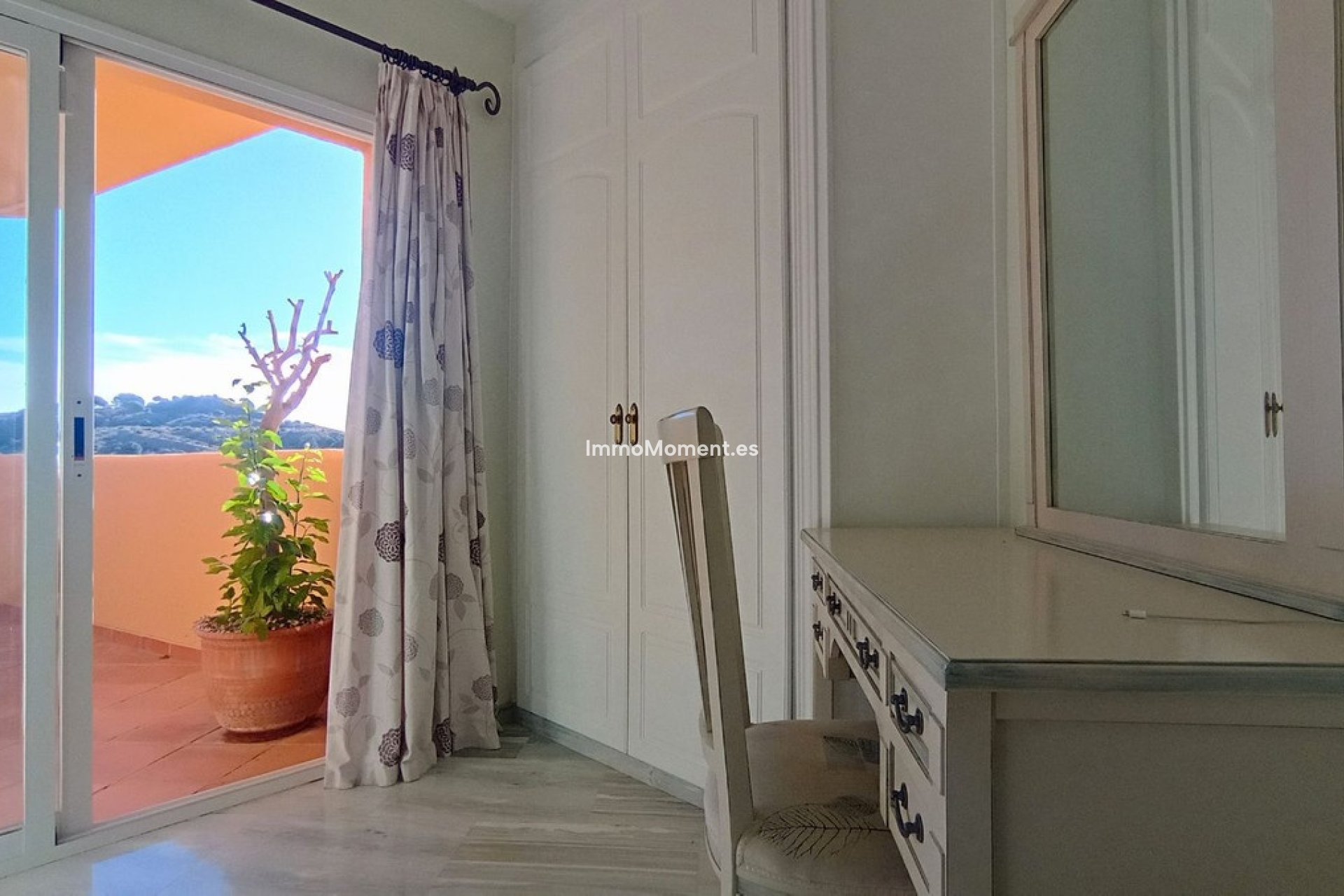 Resale - Apartment - Mijas - Calahonda