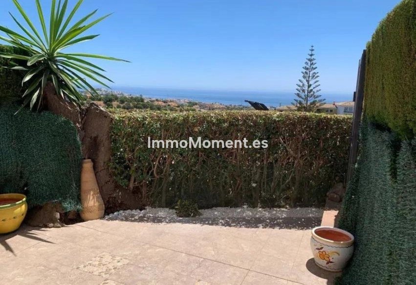 Resale - Apartment - Mijas - Calahonda