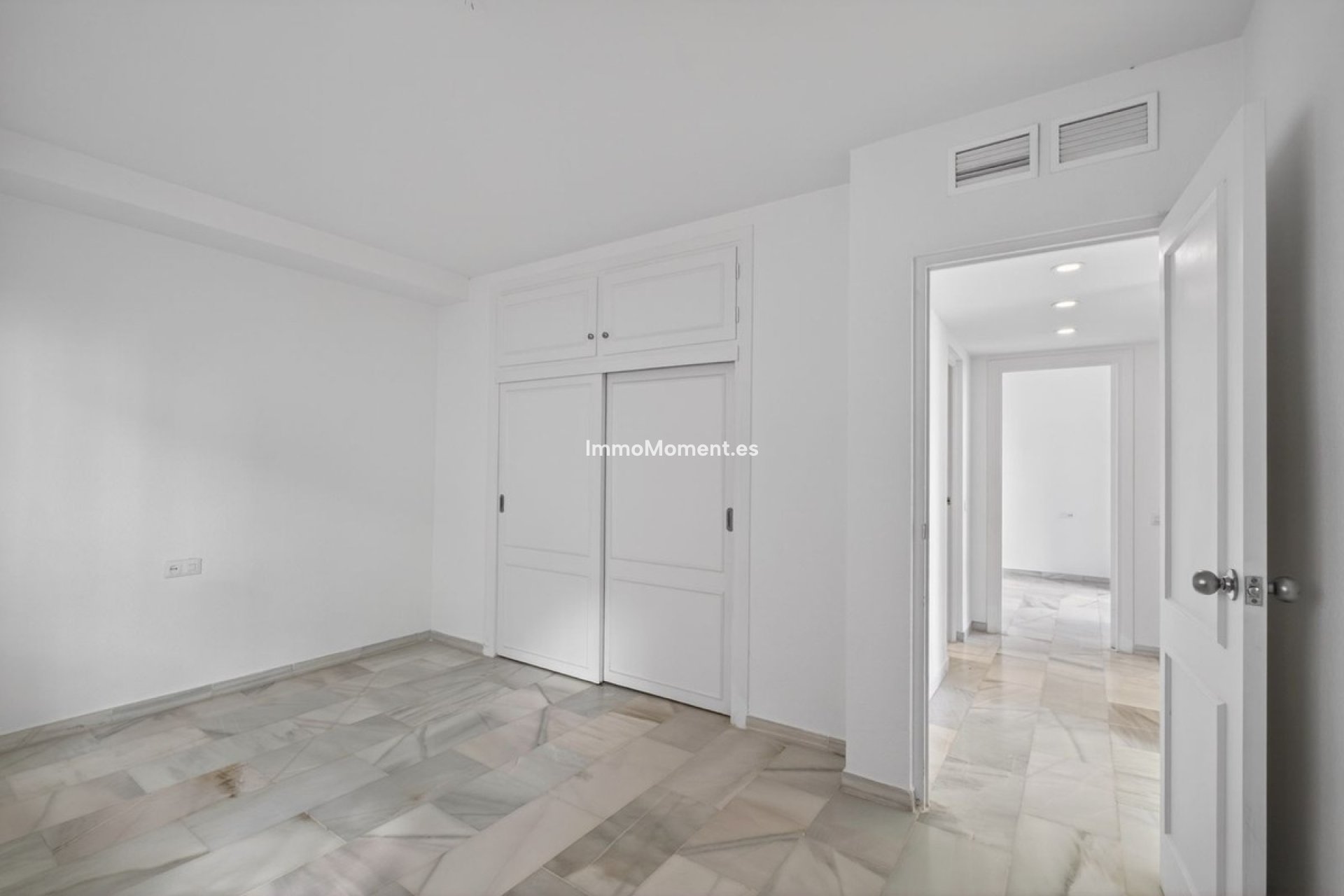 Resale - Apartment - Mijas - Calahonda