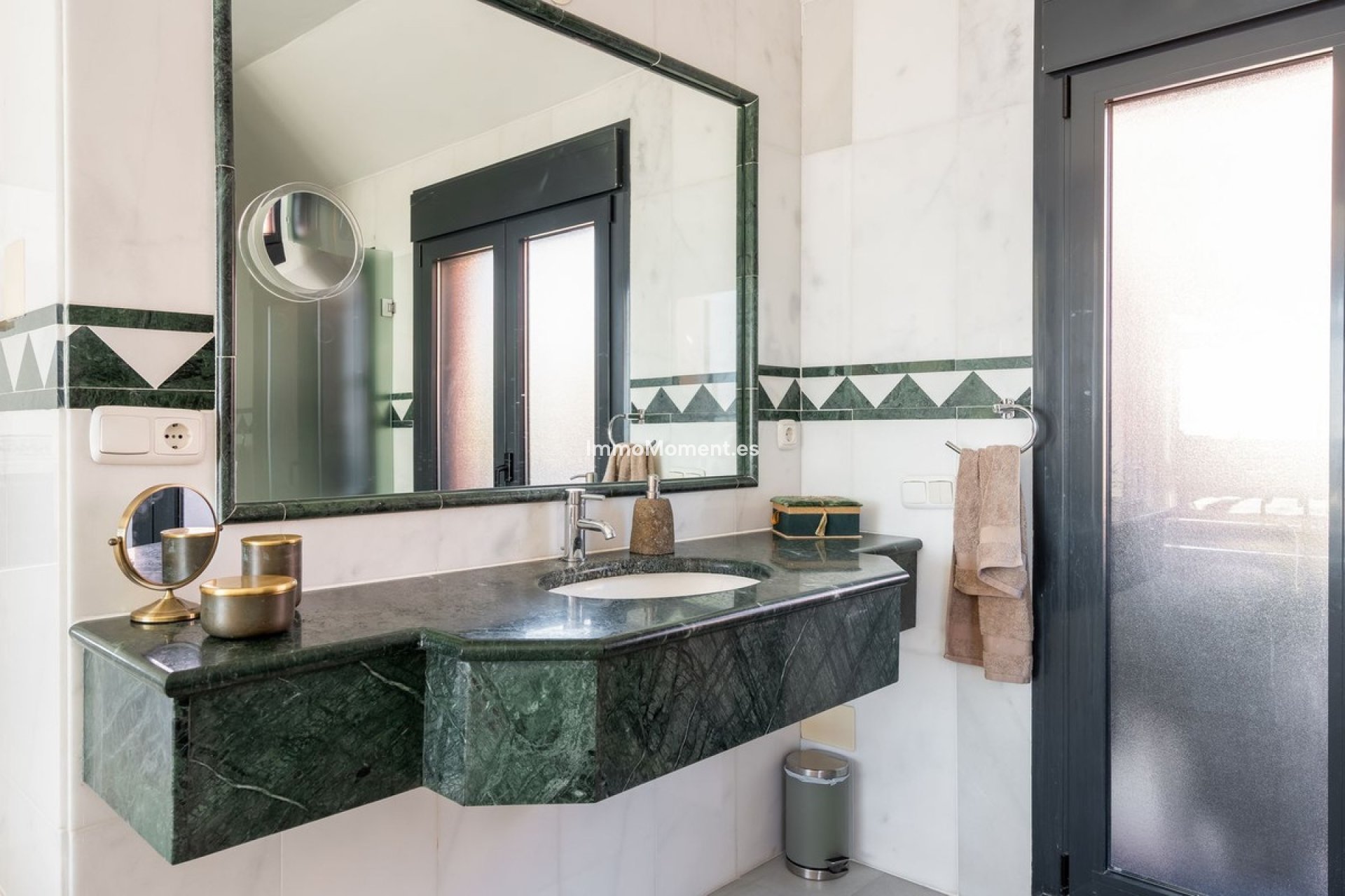 Resale - Apartment - Mijas - Calahonda