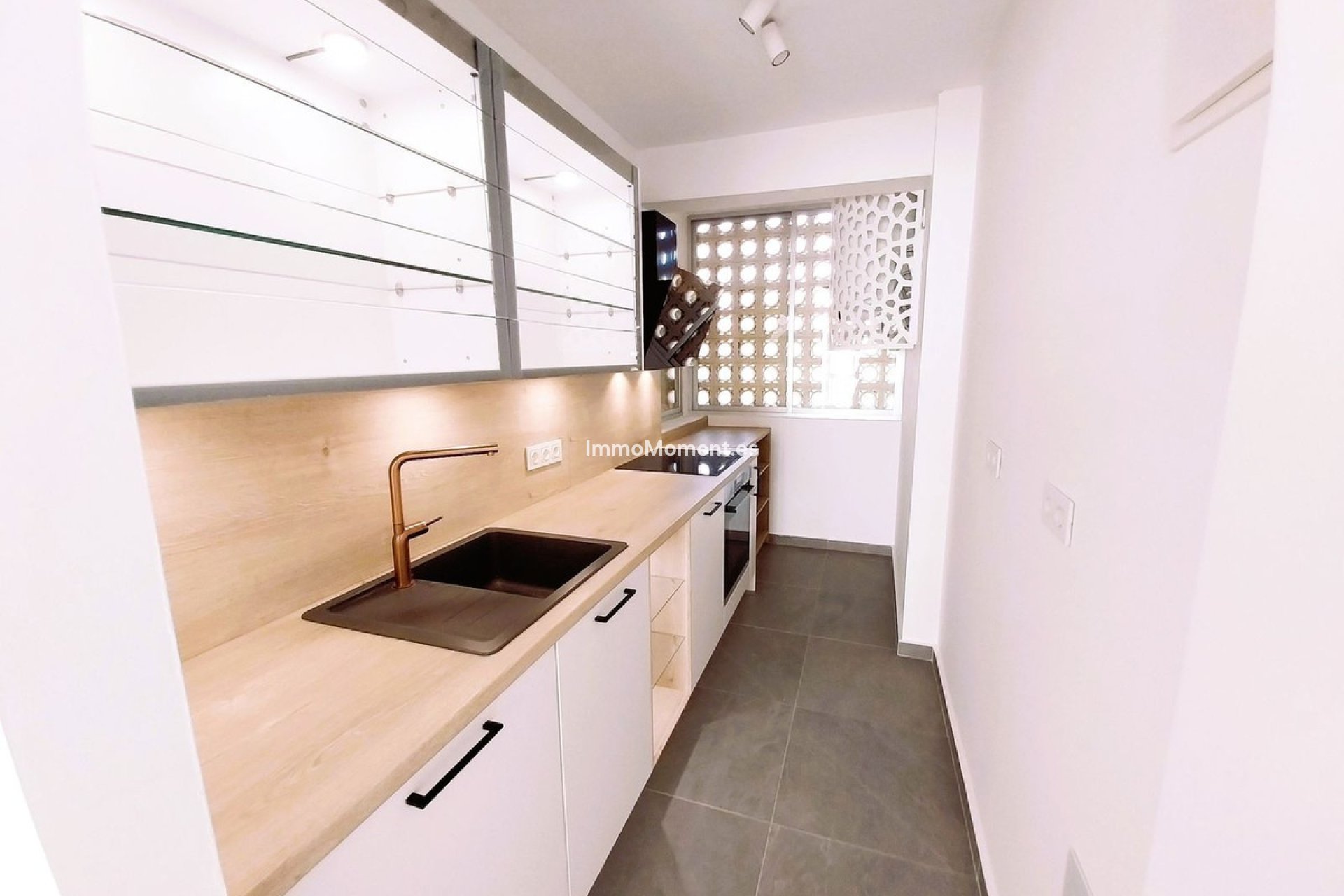 Resale - Apartment - Mijas - Calahonda