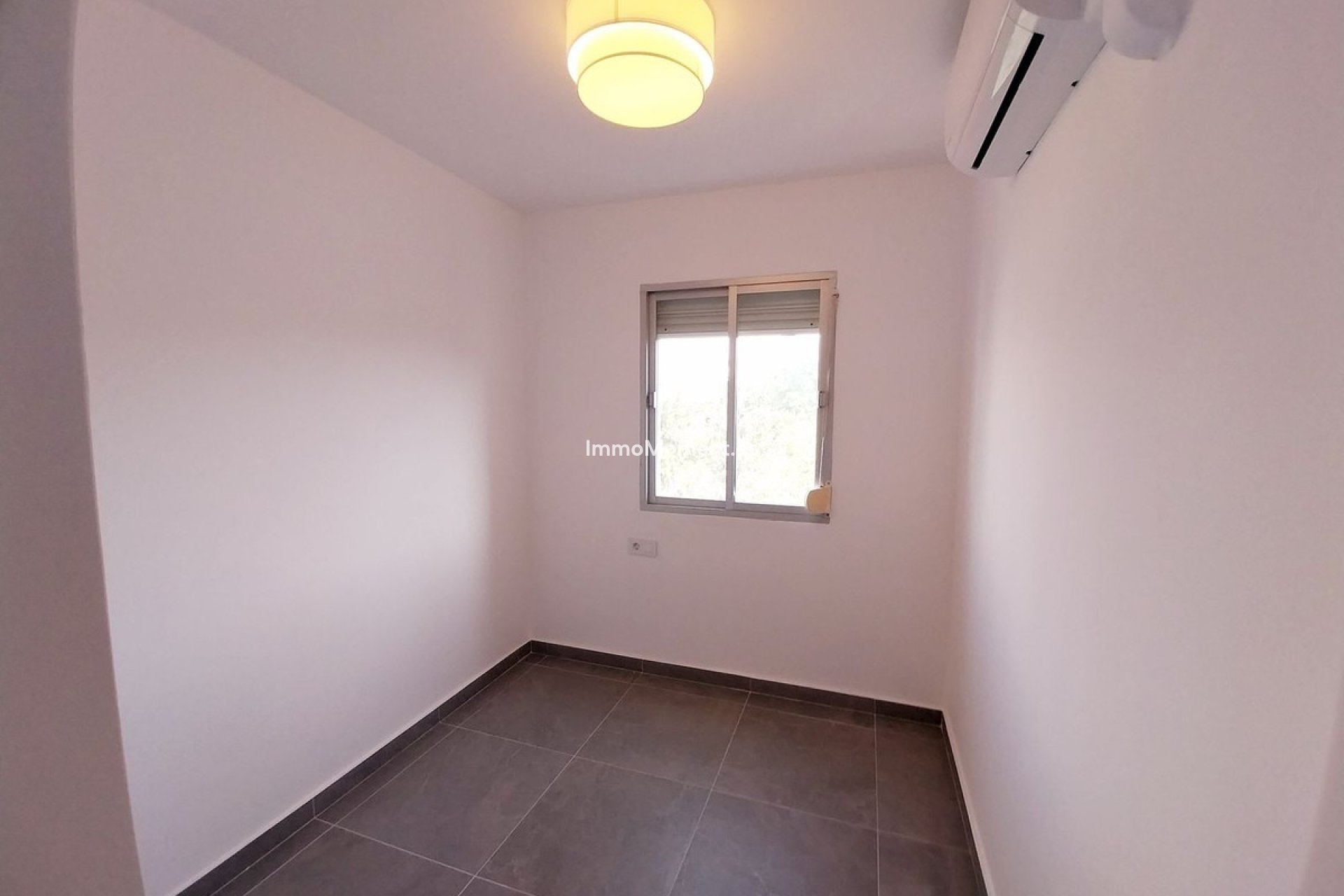 Resale - Apartment - Mijas - Calahonda