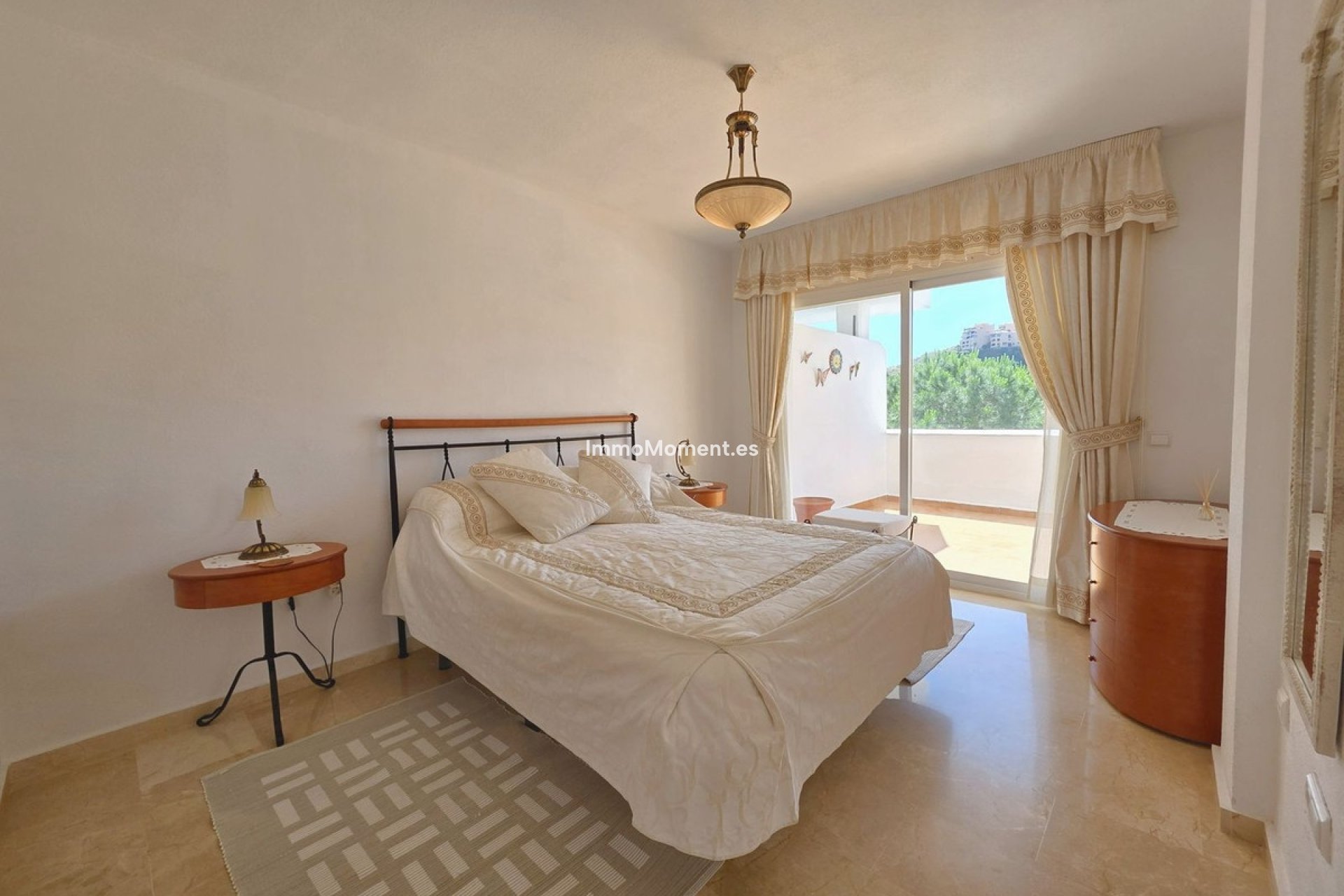Resale - Apartment - Mijas - Calahonda