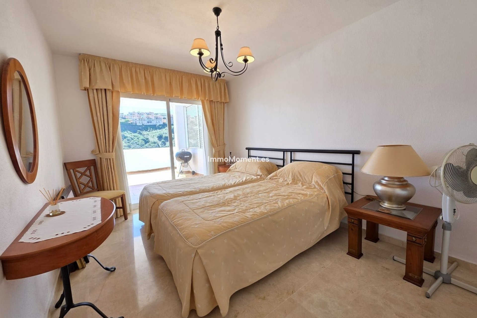 Resale - Apartment - Mijas - Calahonda