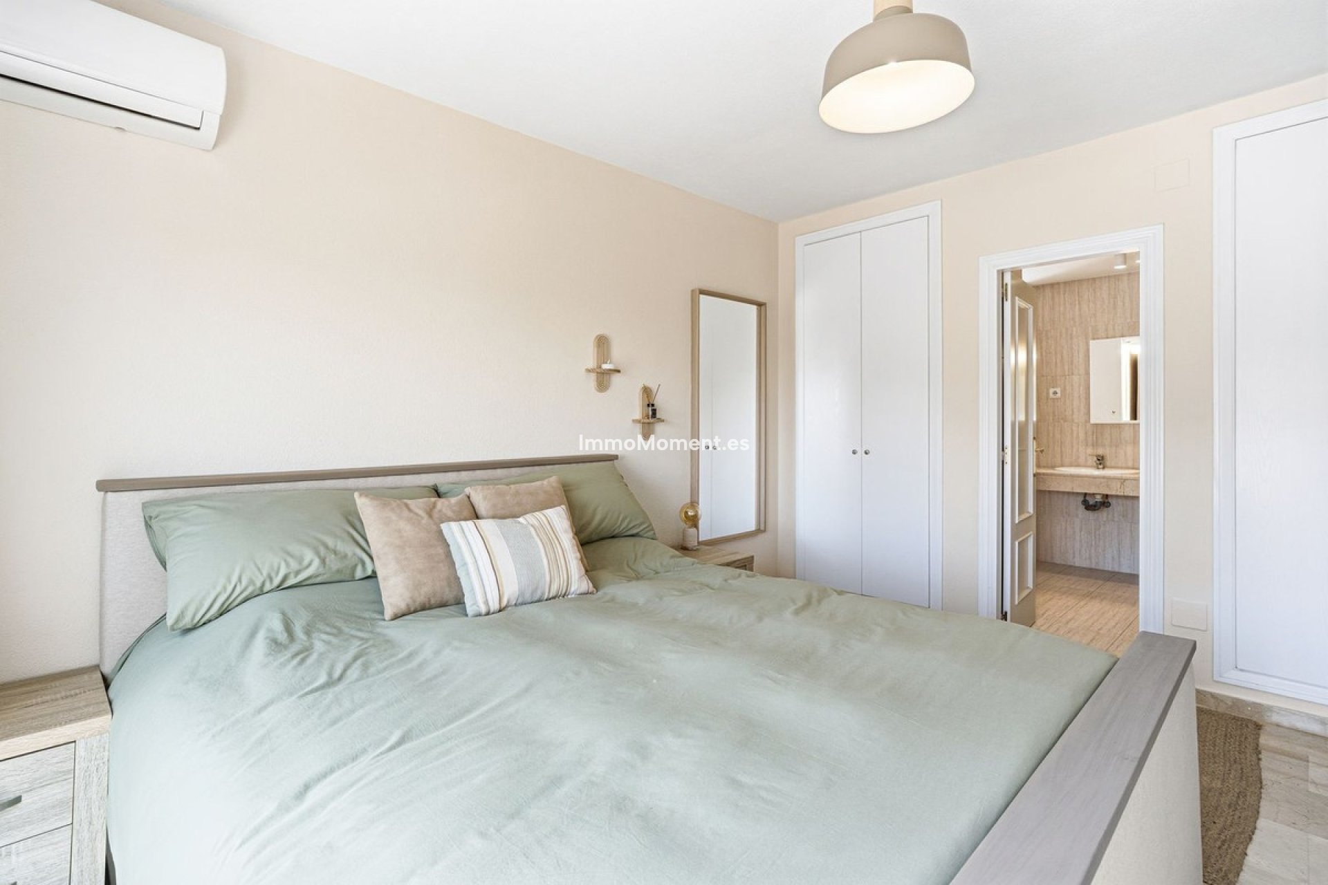 Resale - Apartment - Mijas - Calahonda