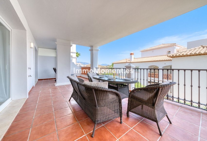 Resale - Apartment - Mijas - Calahonda