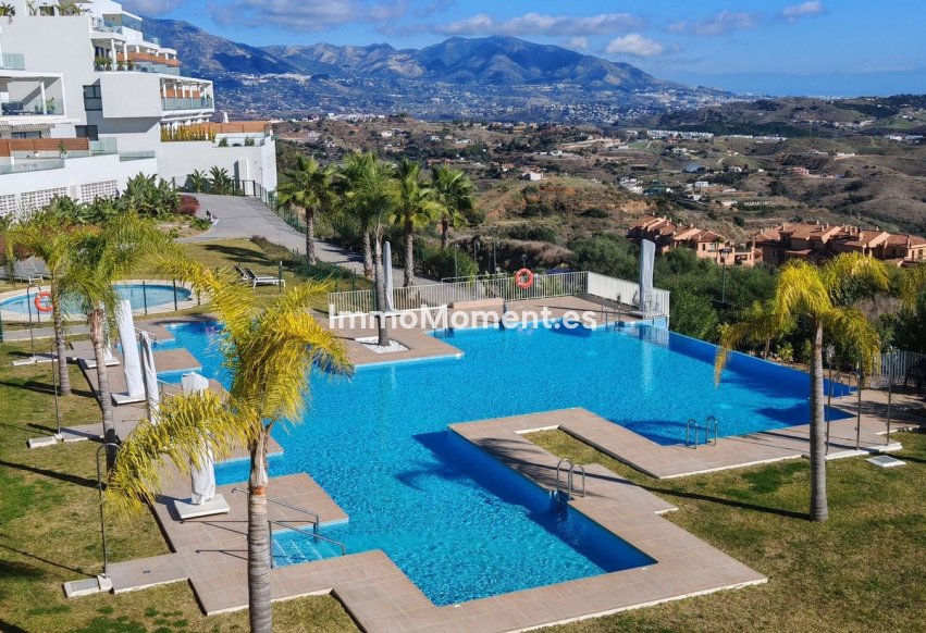 Resale - Apartment - Mijas - Calanova Golf