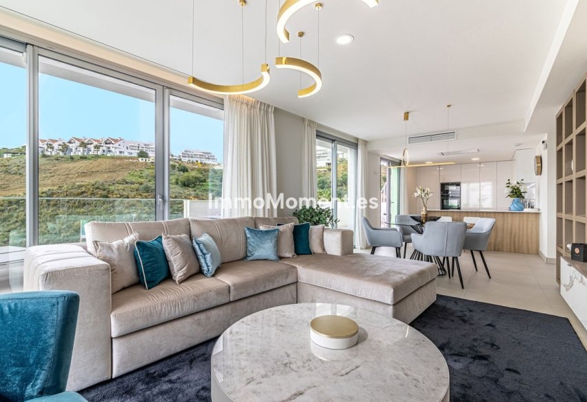 Resale - Apartment - Mijas - Calanova Golf