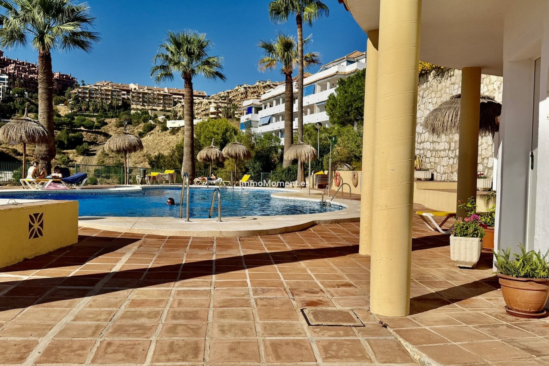 Resale - Apartment - Mijas Costa - Calahonda