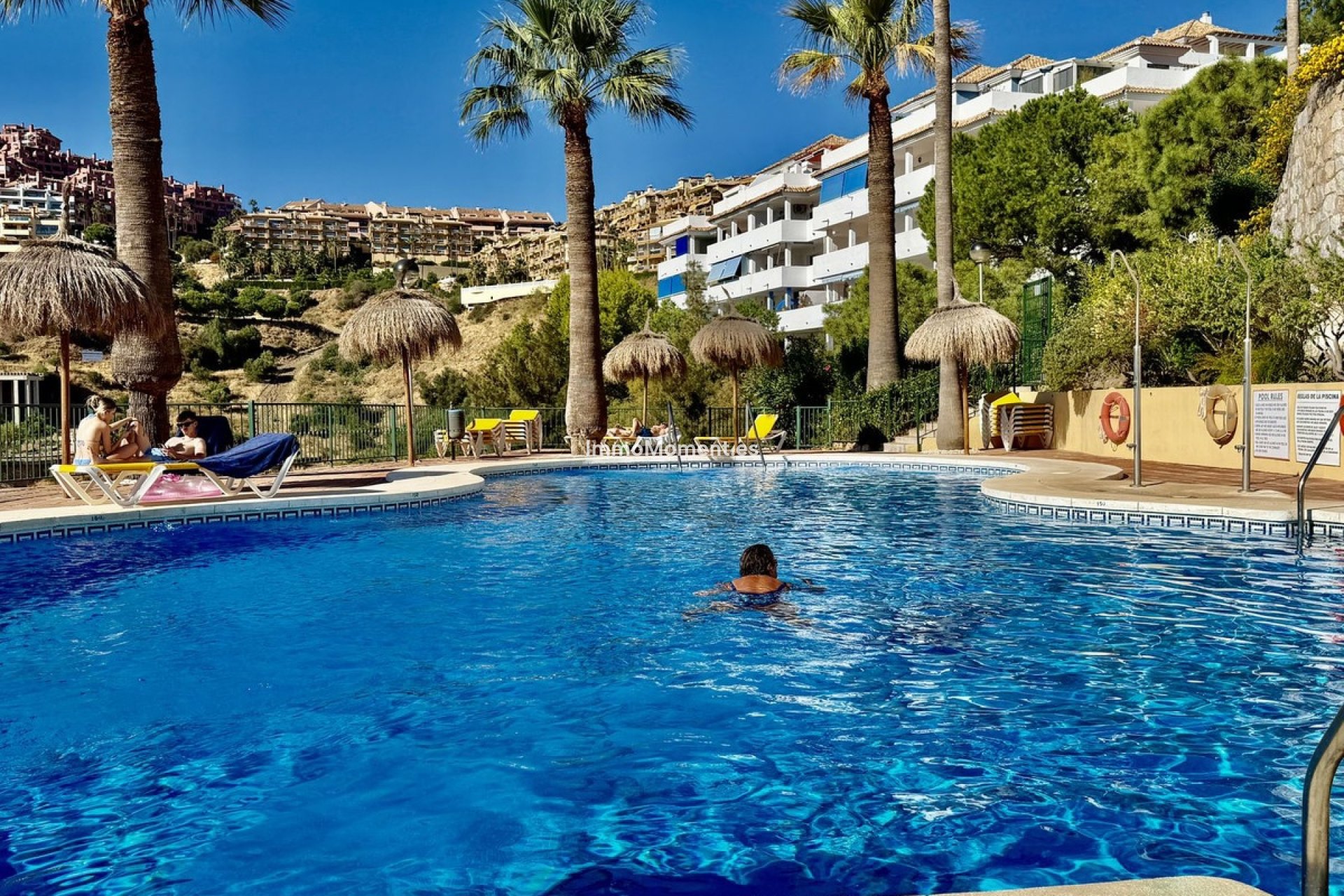 Resale - Apartment - Mijas Costa - Calahonda