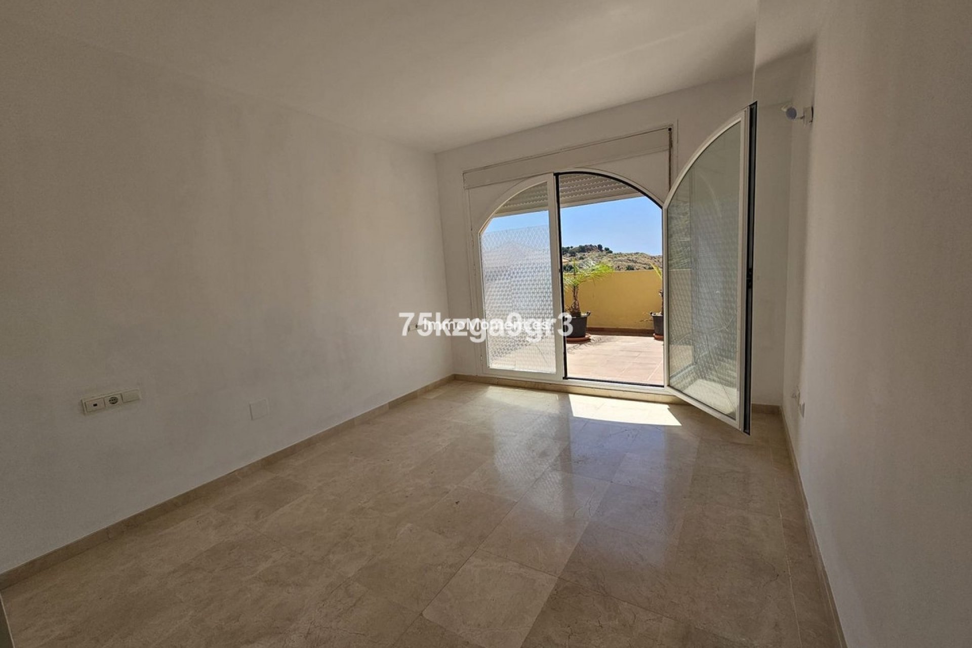 Resale - Apartment - Mijas Costa - Calahonda