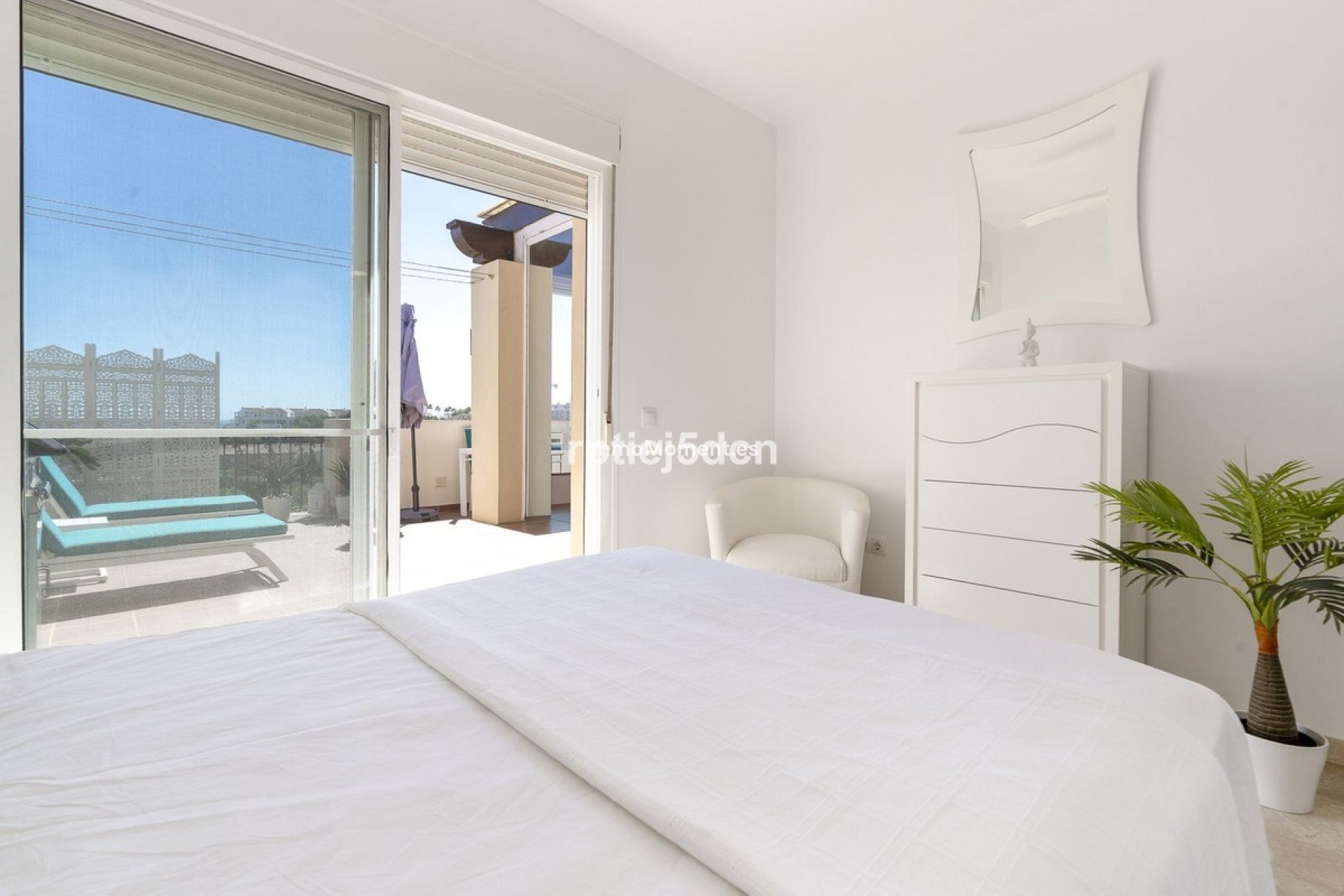 Resale - Apartment - Mijas Costa - El Faro