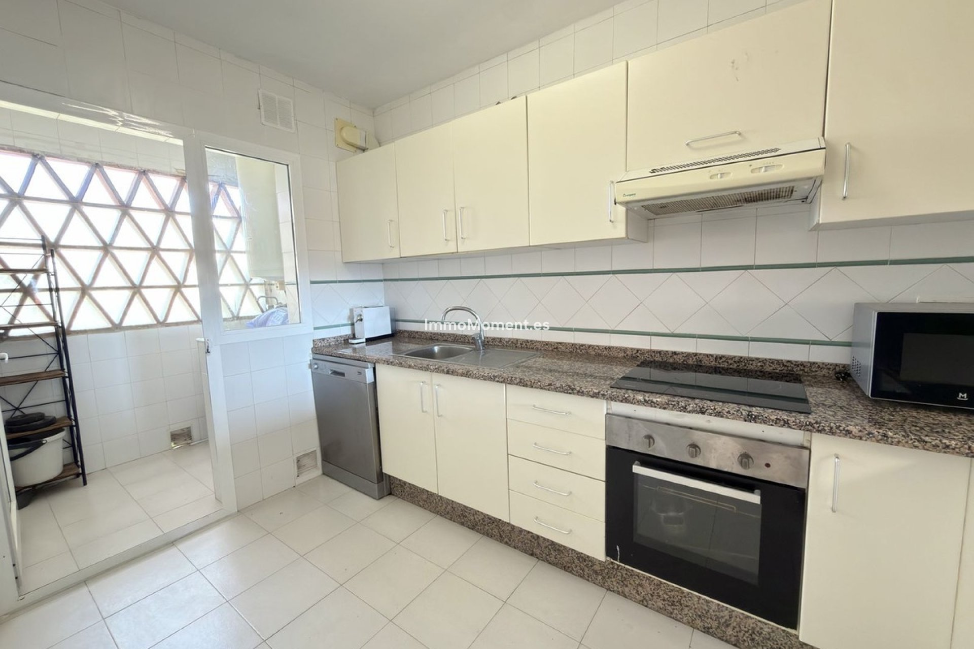Resale - Apartment - Mijas Costa - El Faro