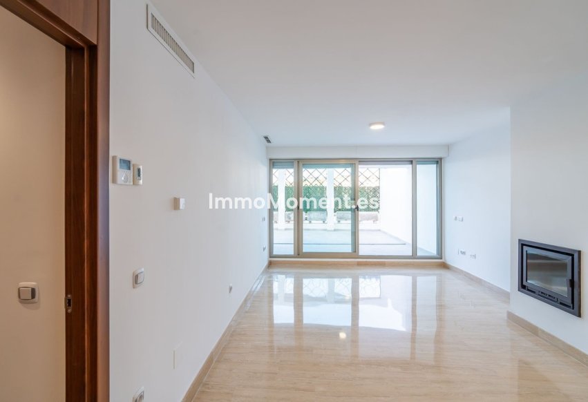 Resale - Apartment - Mijas - La Cala de Mijas
