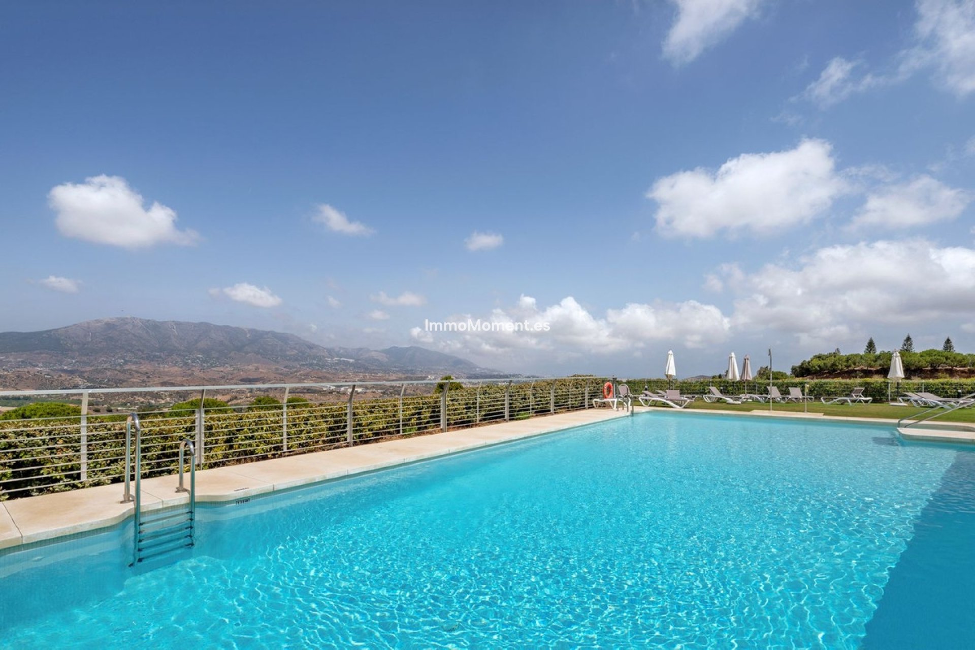 Resale - Apartment - Mijas - La Cala Golf