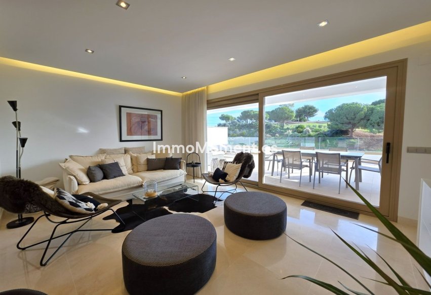 Resale - Apartment - Mijas - La Cala Golf