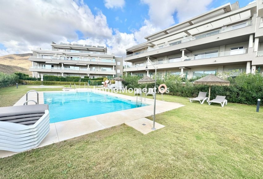 Resale - Apartment - Mijas - La Cala Golf