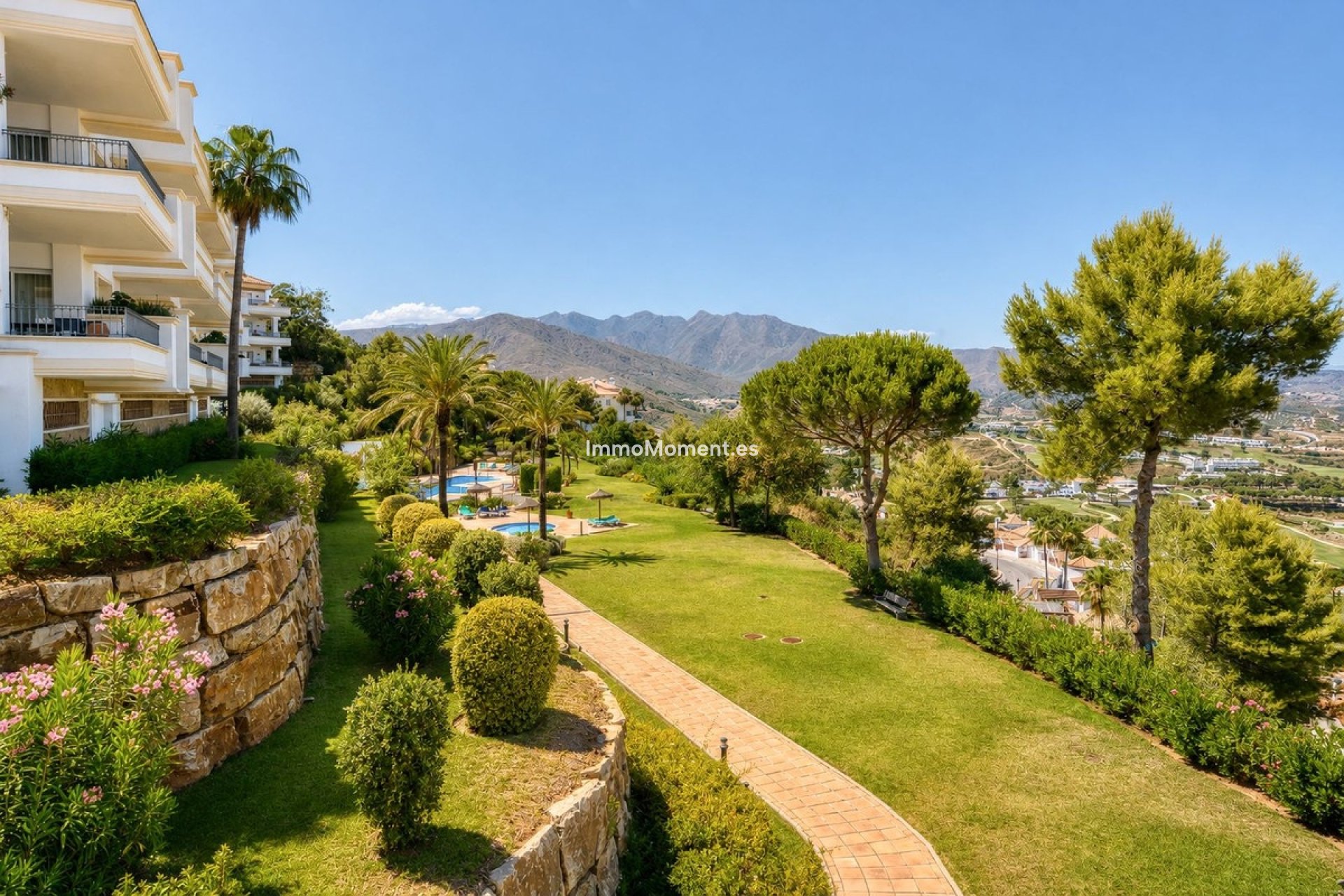 Resale - Apartment - Mijas - La Cala Golf