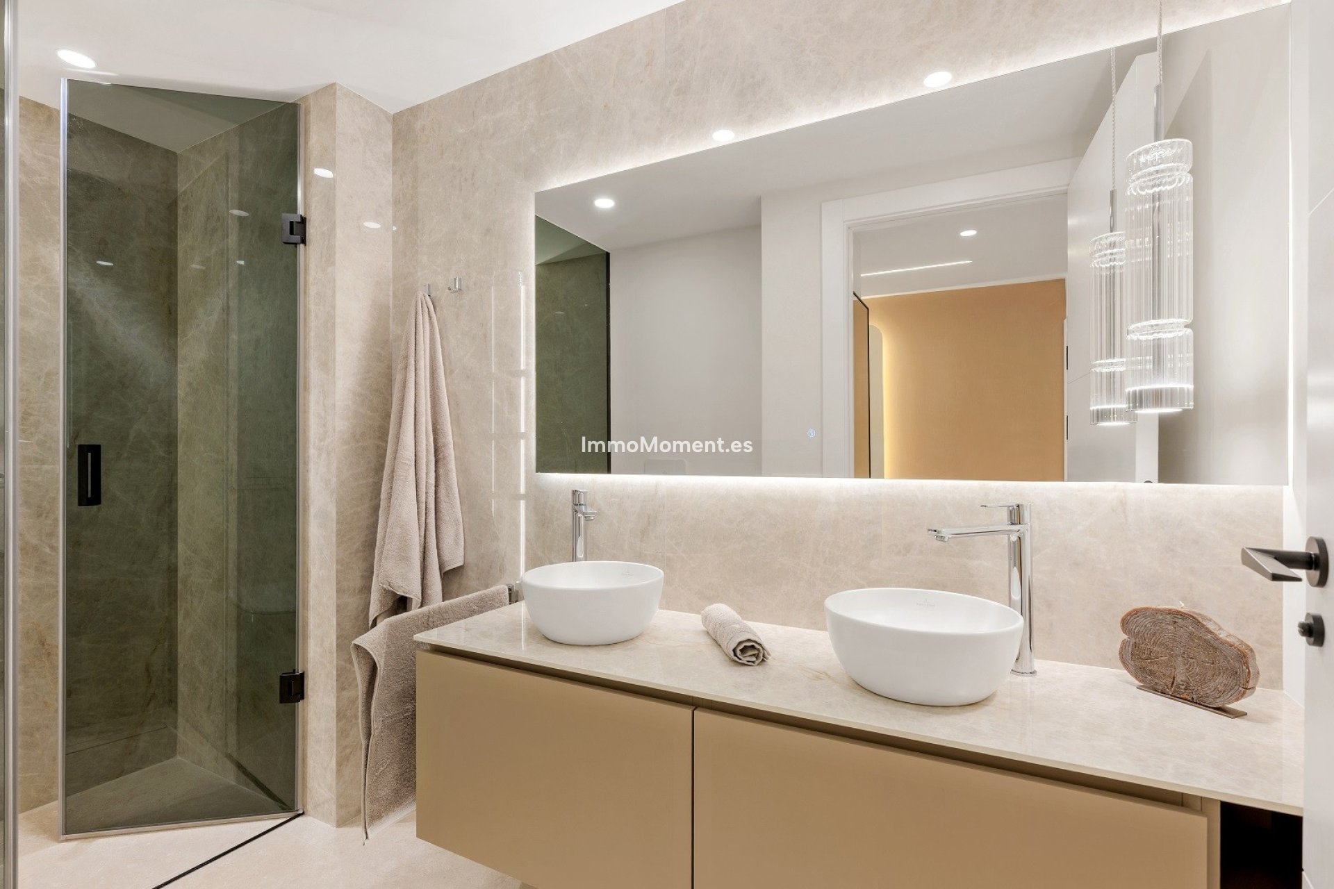 Resale - Apartment - New Golden Mile - Costalita