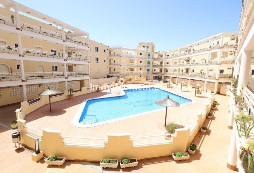 Resale - Apartment - Orihuela - Campoamor