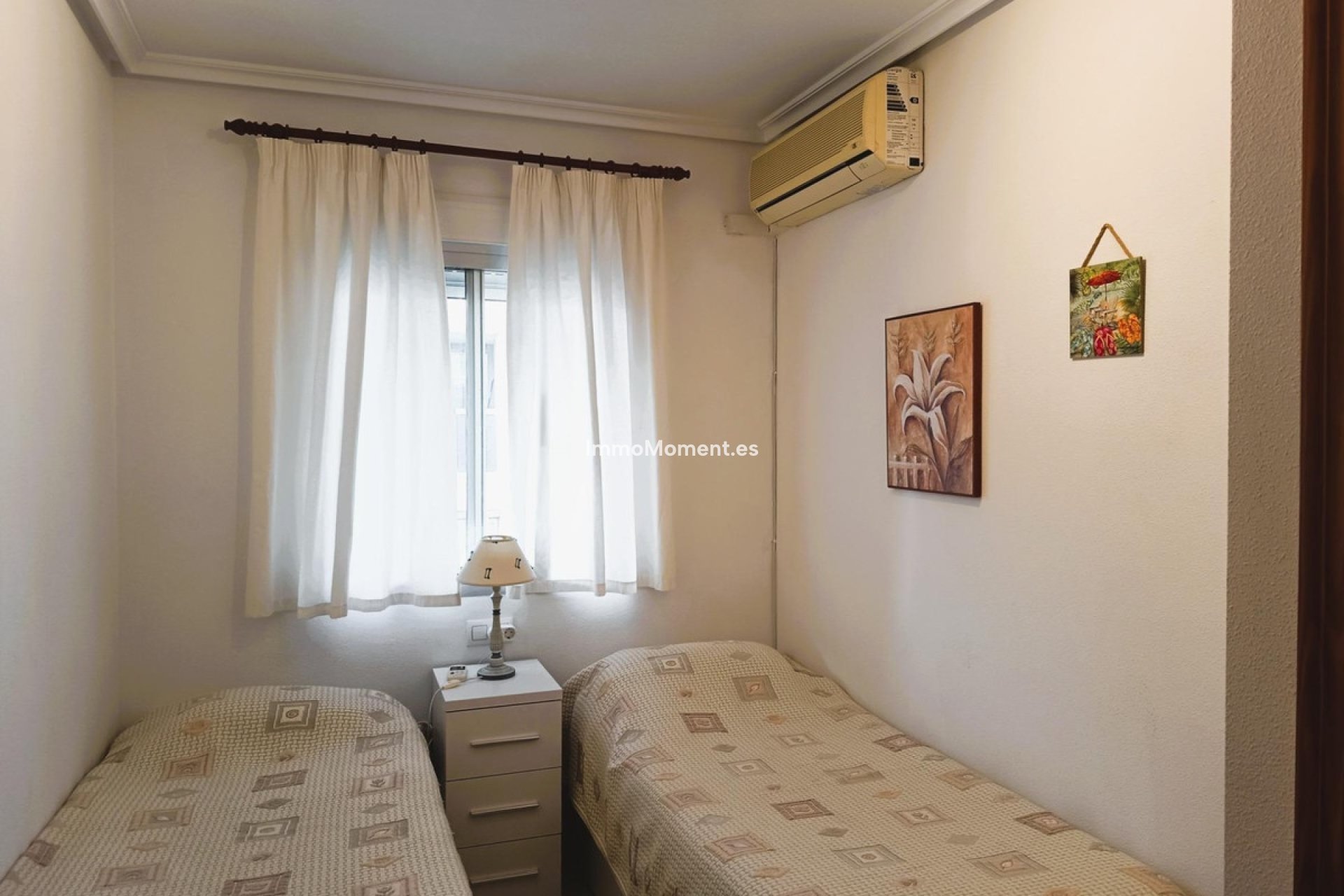 Resale - Apartment - Orihuela Costa - Cabo roig - La Zenia