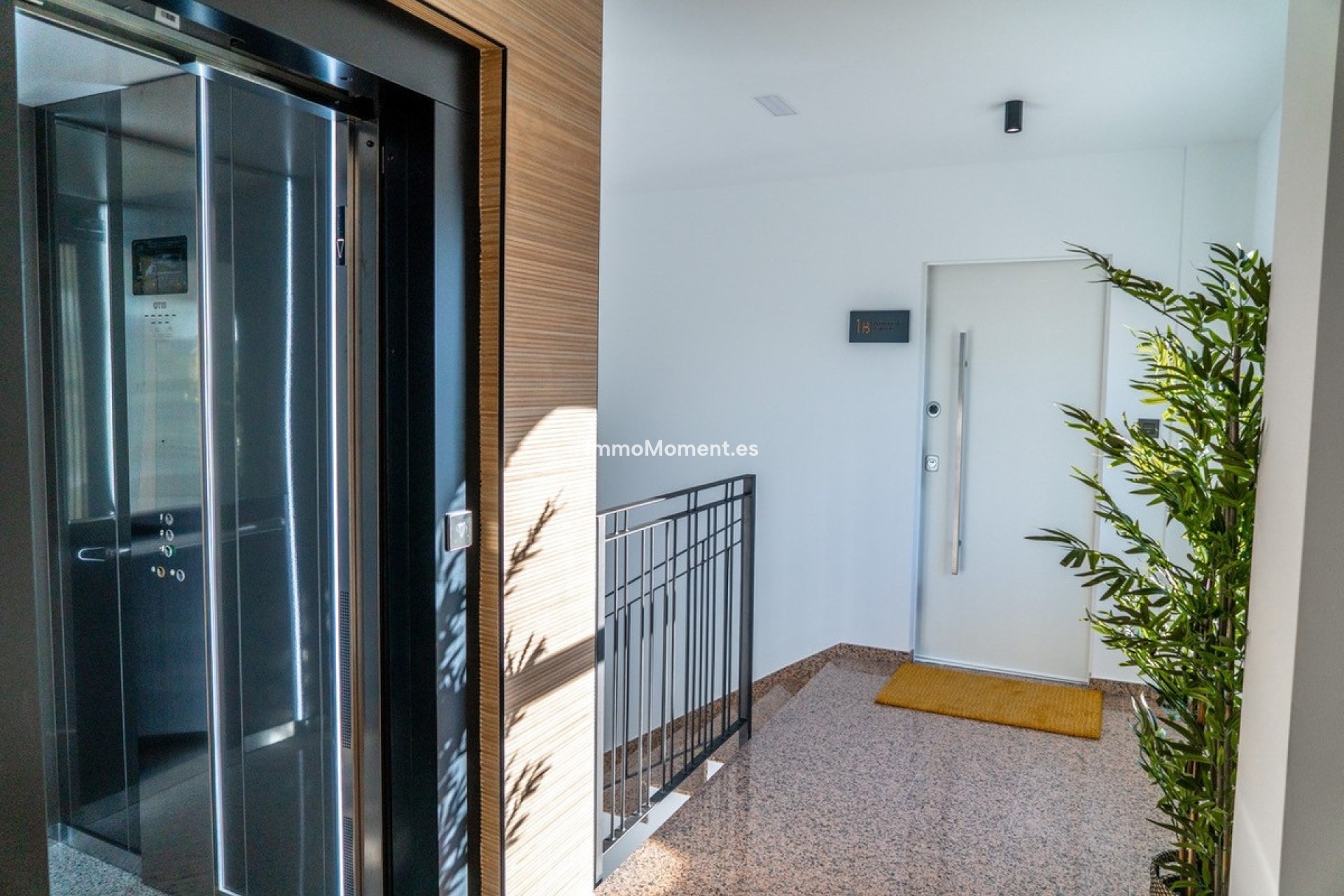 Resale - Apartment - Orihuela Costa - Cabo roig - La Zenia