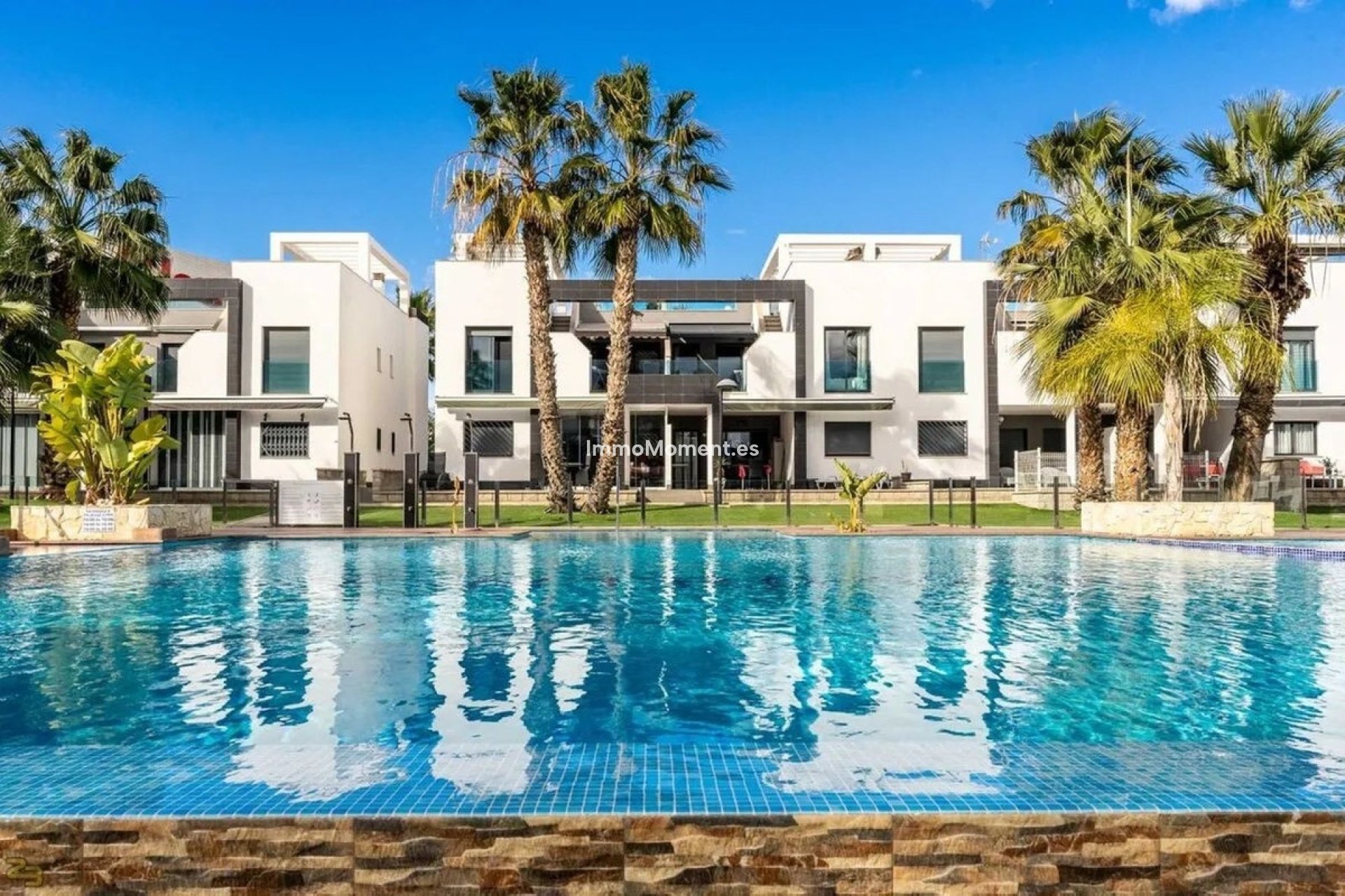 Resale - Apartment - Orihuela Costa - Cabo roig - La Zenia