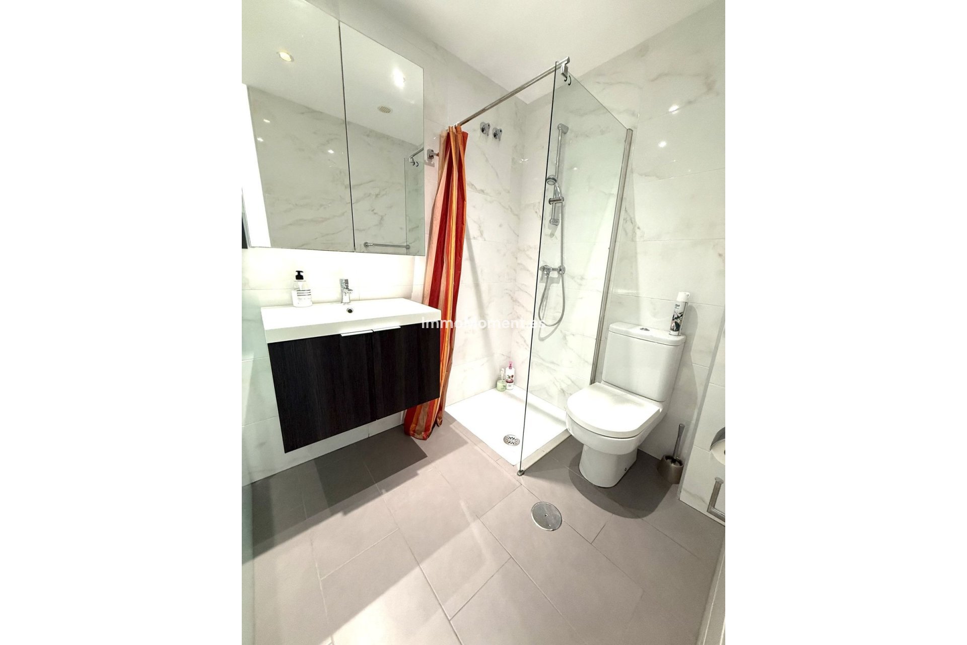 Resale - Apartment - Orihuela Costa - Cabo roig - La Zenia