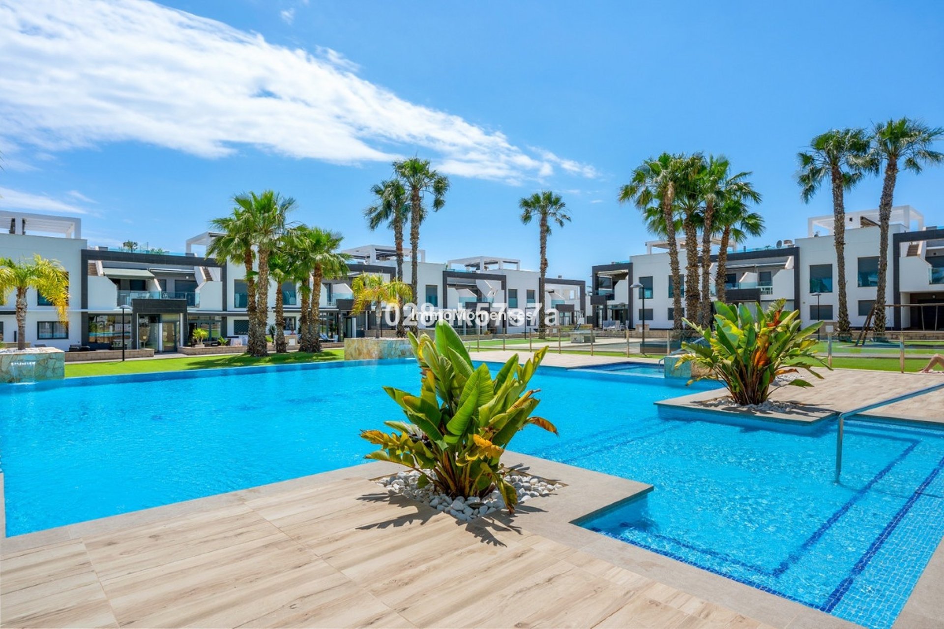 Resale - Apartment - Orihuela Costa - Cabo roig - La Zenia