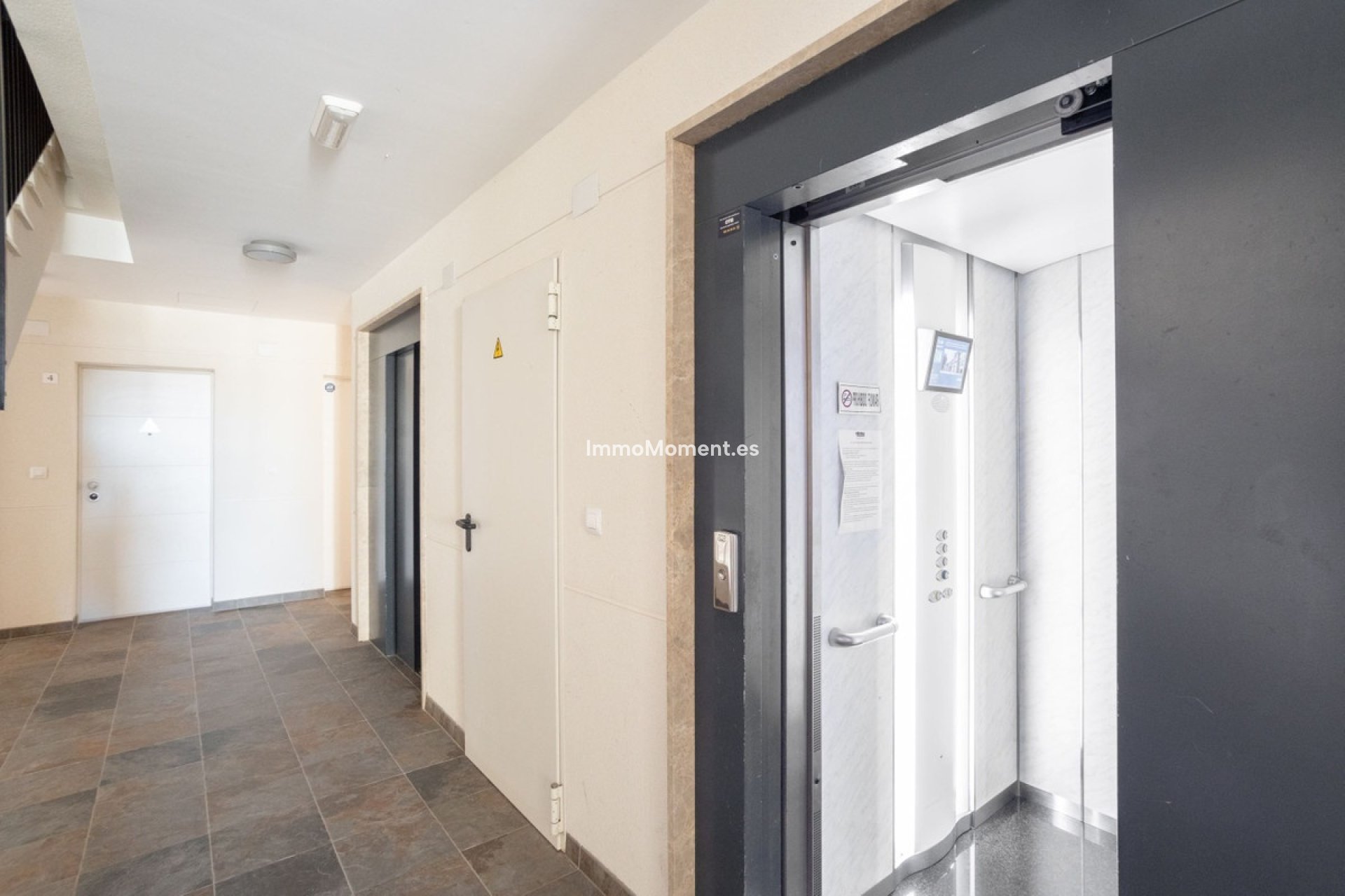 Resale - Apartment - Orihuela Costa - Los Dolses