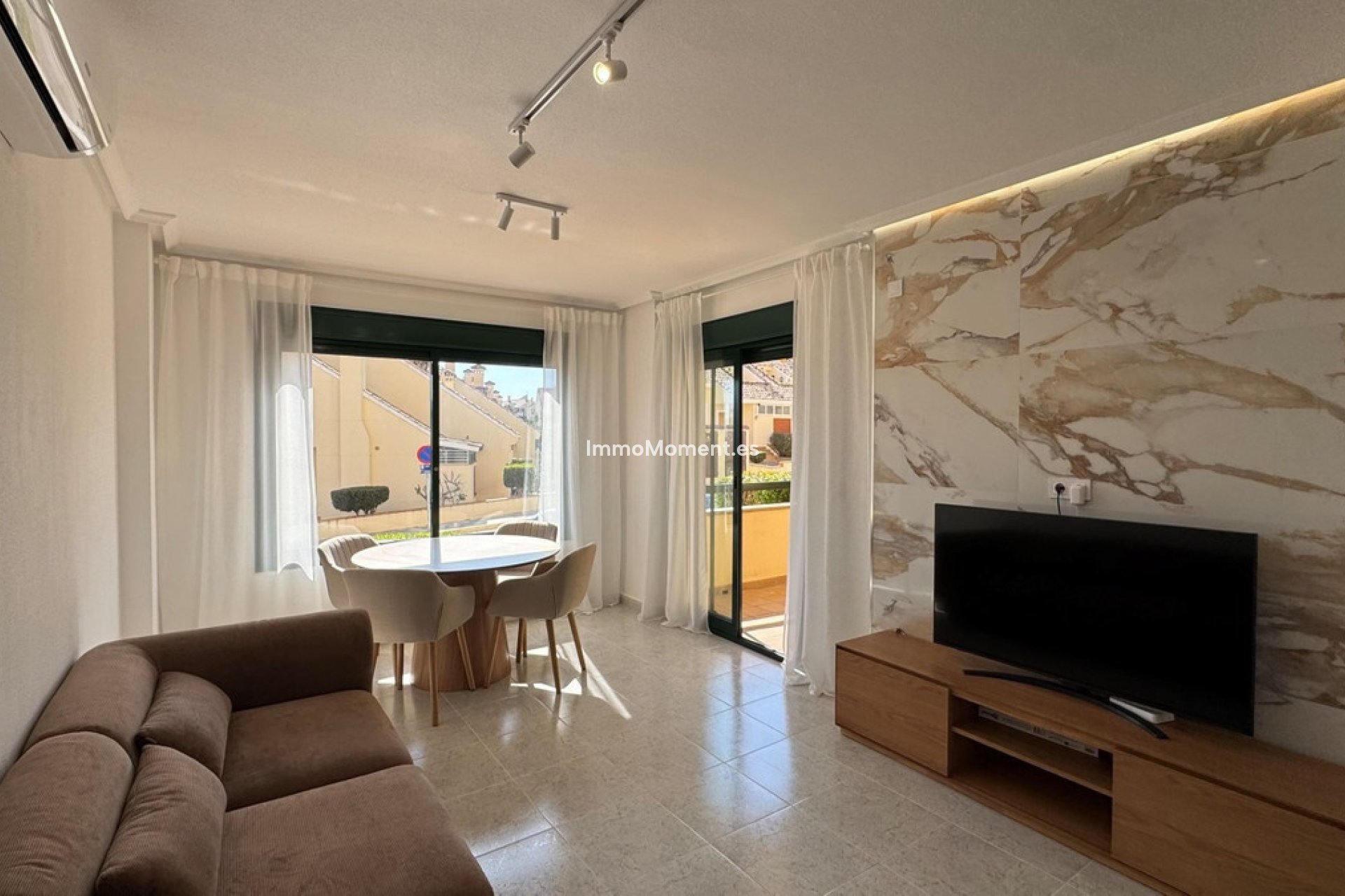 Resale - Apartment - Orihuela Costa - Villamartín