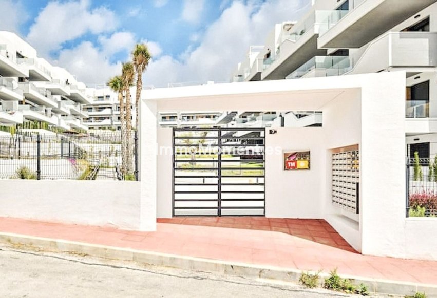 Resale - Apartment - Orihuela Costa - Villamartín