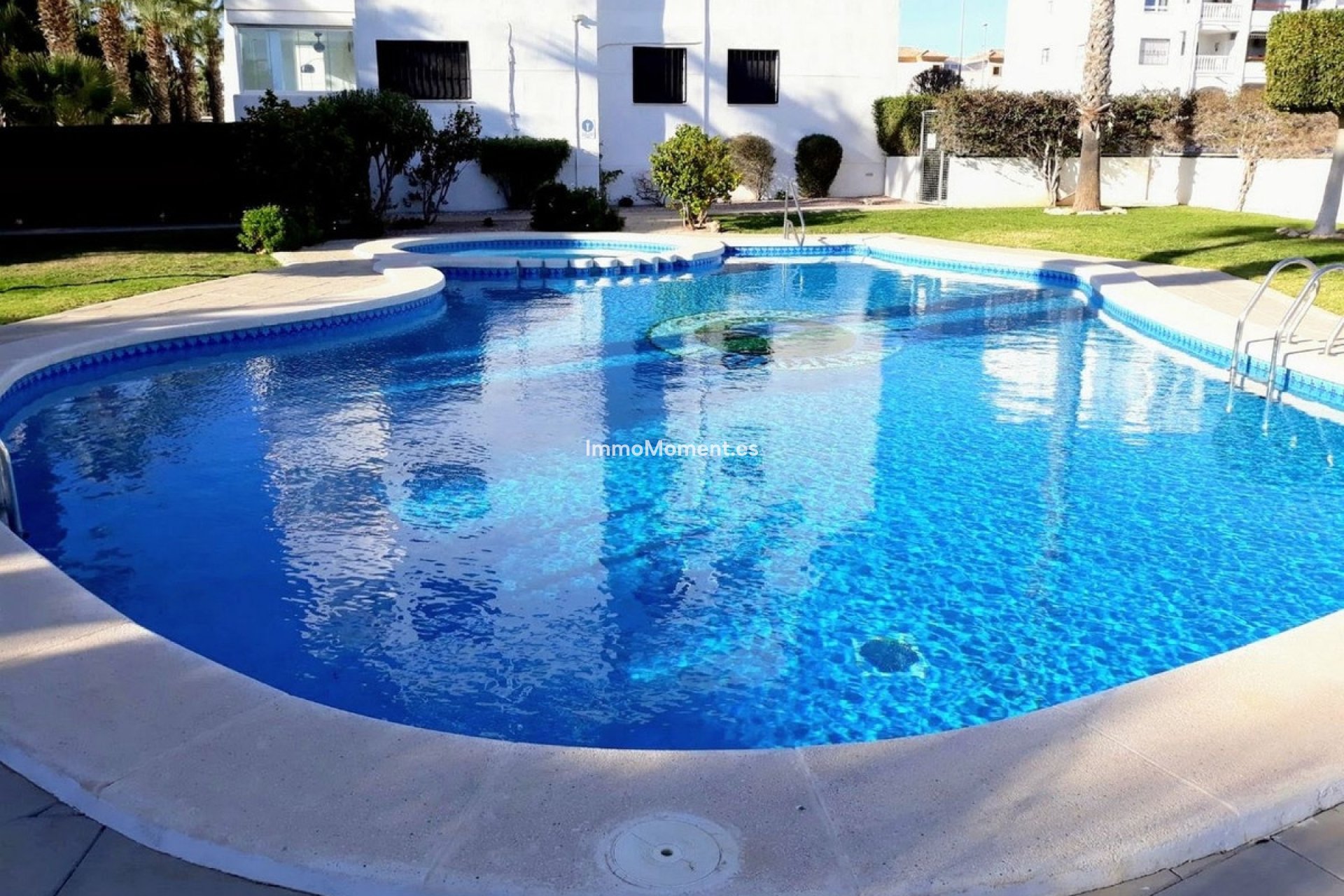 Resale - Apartment - Orihuela Costa - Villamartín