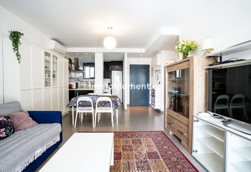 Resale - Apartment - Orihuela - La Zenia