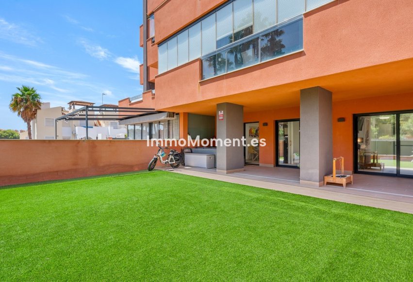 Resale - Apartment - Orihuela - Villamartín