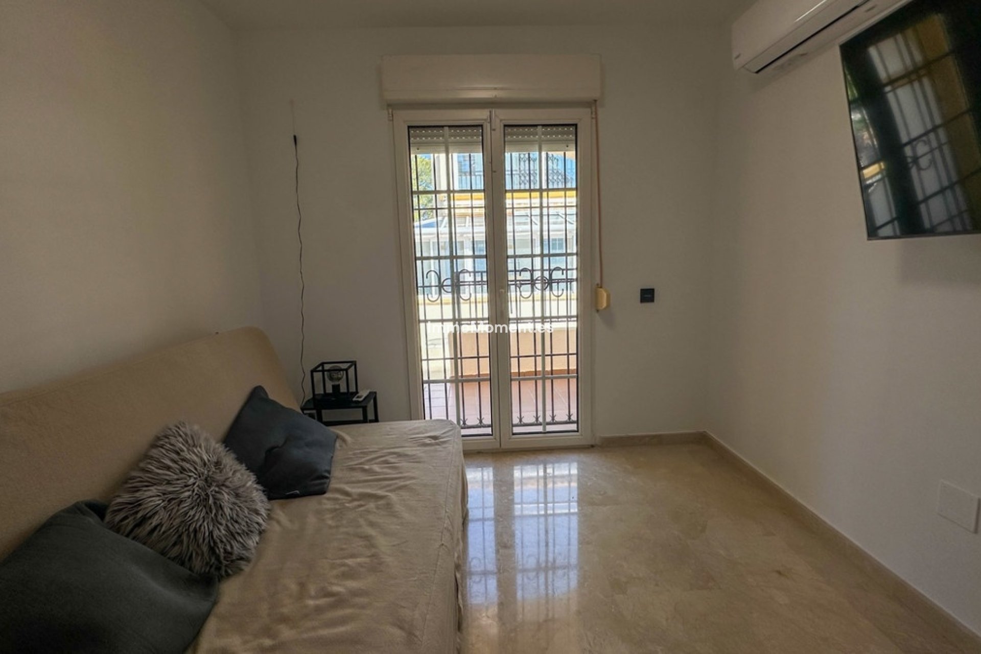 Resale - Apartment - Orihuela - Villamartin