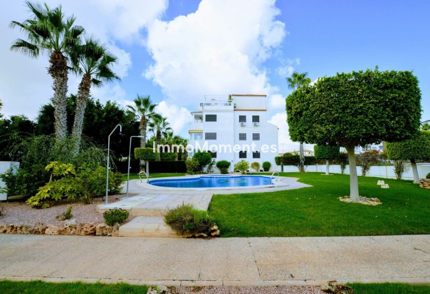 Resale - Apartment - Orihuela - Villamartin