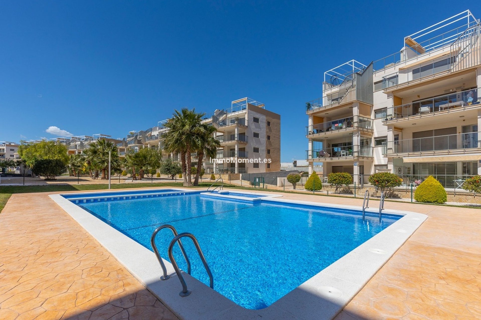 Resale - Apartment - Orihuela - Villamartin