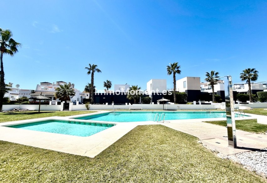 Resale - Apartment - Orihuela - Villamartin