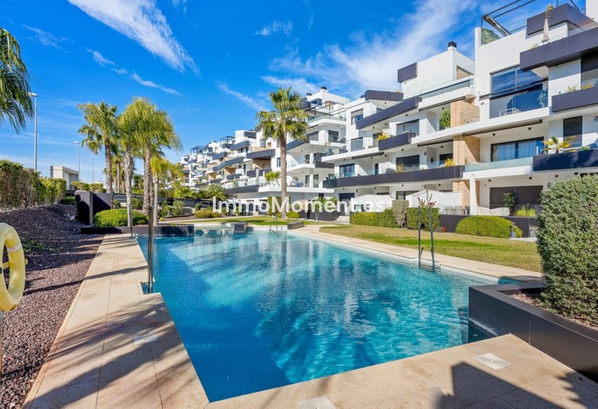 Resale - Apartment - Orihuela - Villamartín
