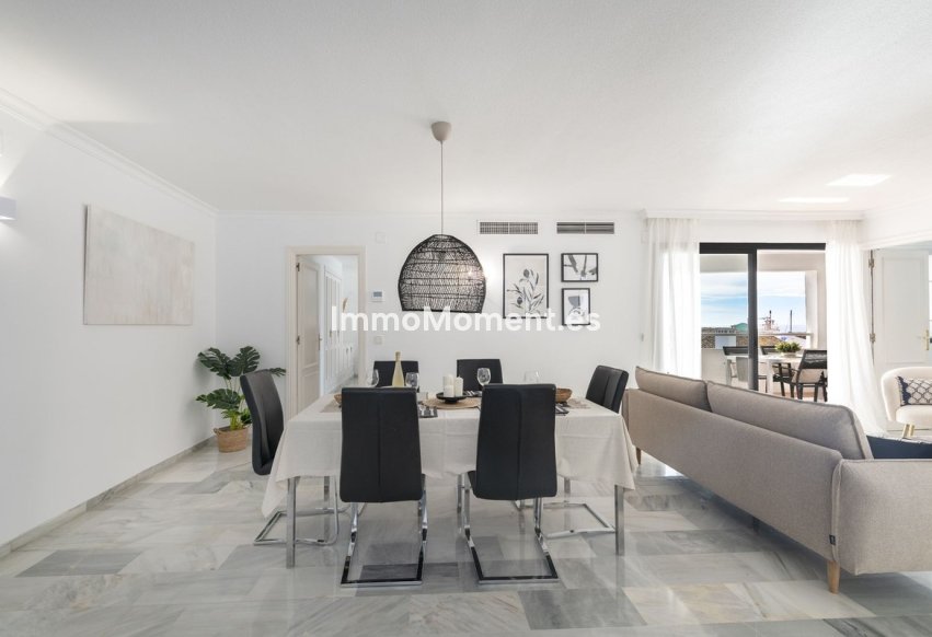 Resale - Apartment - Puerto Banús