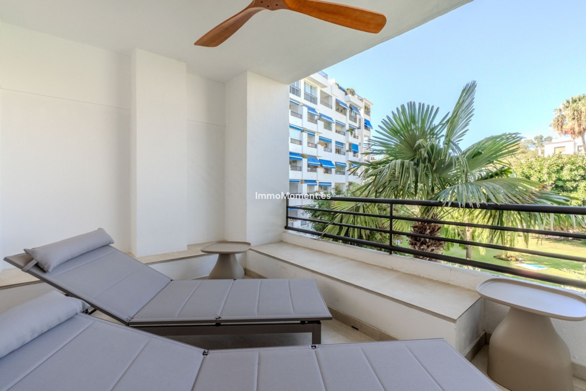 Resale - Apartment - Puerto Banús