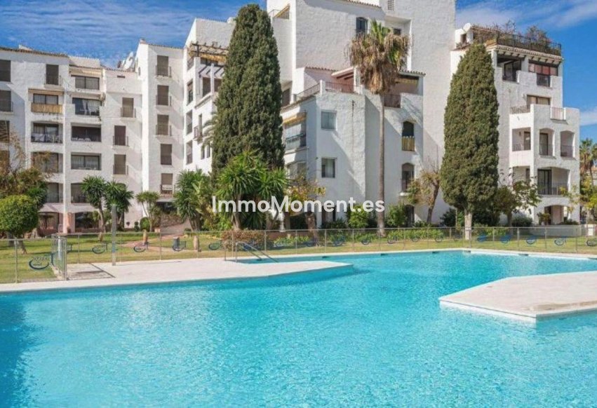 Resale - Apartment - Puerto Banús