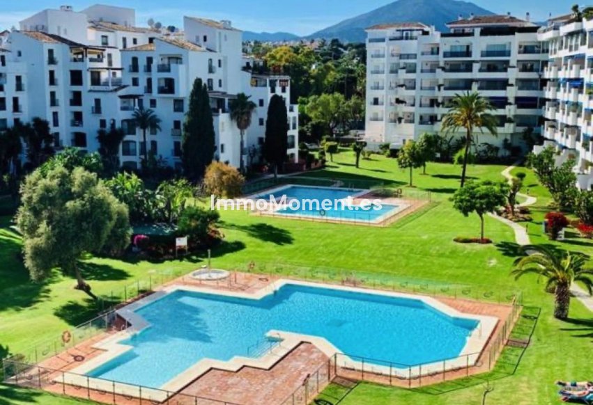 Resale - Apartment - Puerto Banús