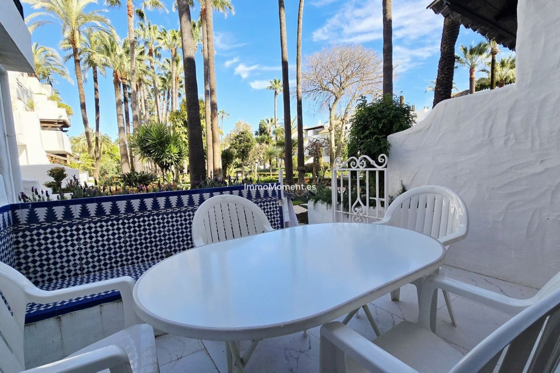 Resale - Apartment - Puerto Banús