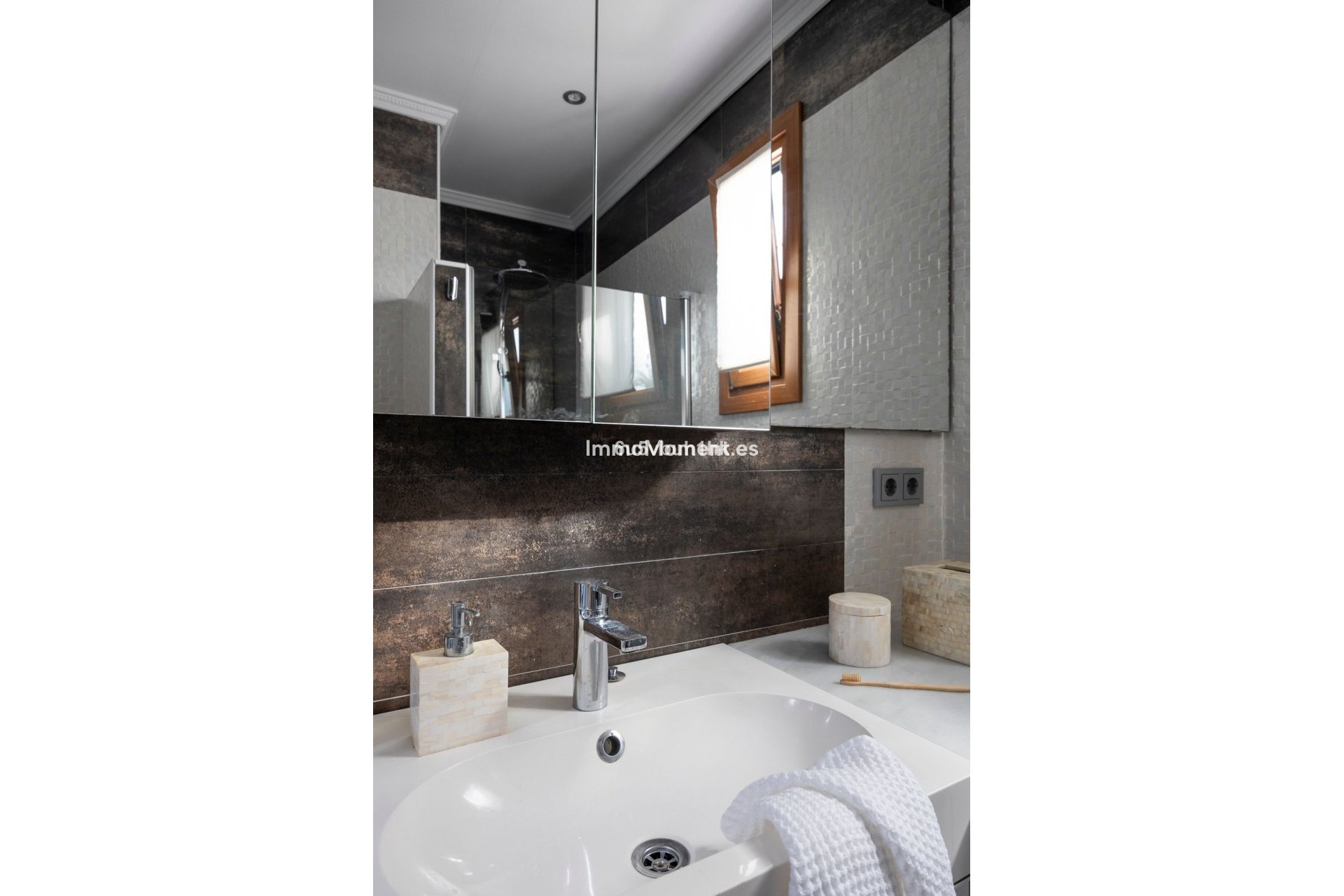 Resale - Apartment - Puerto Banús